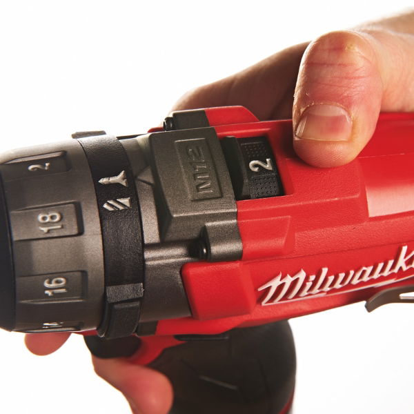 MILWAUKEE M12CD-202C COMPACT 2 SPEED DRIVER