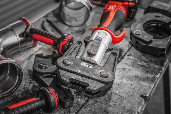 MILWAUKEE M18BLHPTXL-0P XL PRESS TOOL