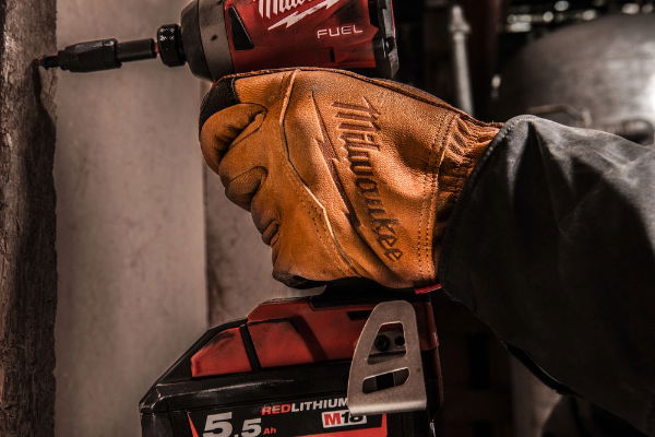 MILWAUKEE LEATHER GLOVES