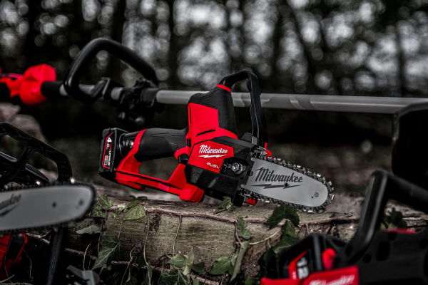 MILWAUKEE M12FHS-0 HATCHET PRUNING SAW