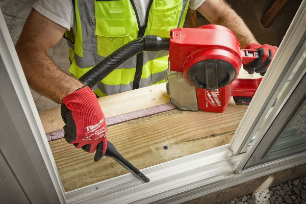 MILWAUKEE M18FCVL-0 COMPACT VAC